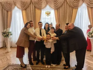 Семья Пономарёвых из Бутурлино получила огонь всероссийского очага «Сердце России».