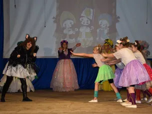 «В мире сказок»