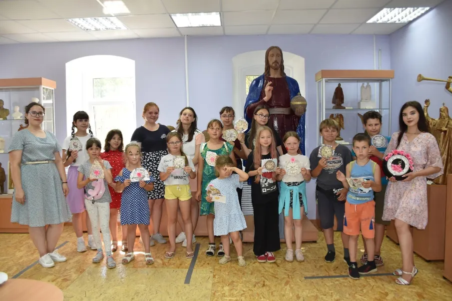 11 июля в Бутурлинском историко - краеведческом музее начала свою работу летняя прогулочная группа «Бутурлино - одно на всю Россию», приуроченная к 470 - летию основания р.п. Бутурлино.